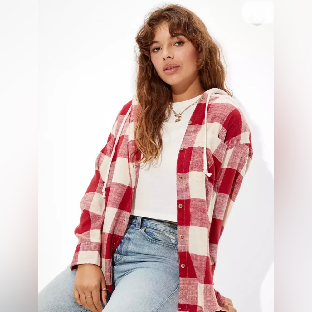 American Eagle 🦅 red plaid flannel with Sherpa hood Size XS!!